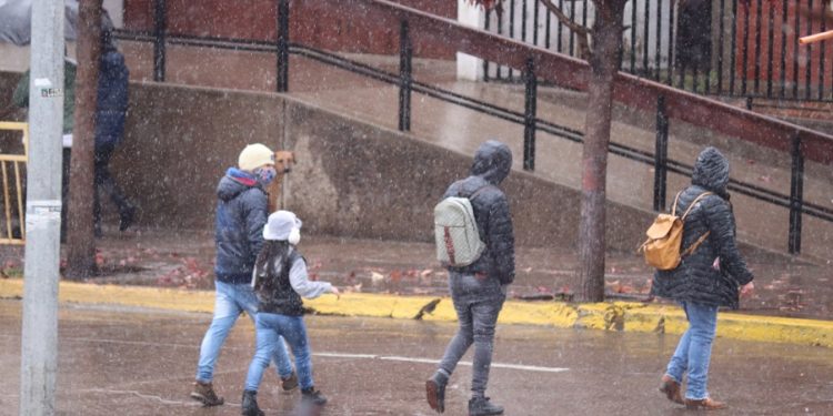 Oficina Comunal de Emergencia de La Ligua llama a tomar precauciones ante sistema frontal que se avecina