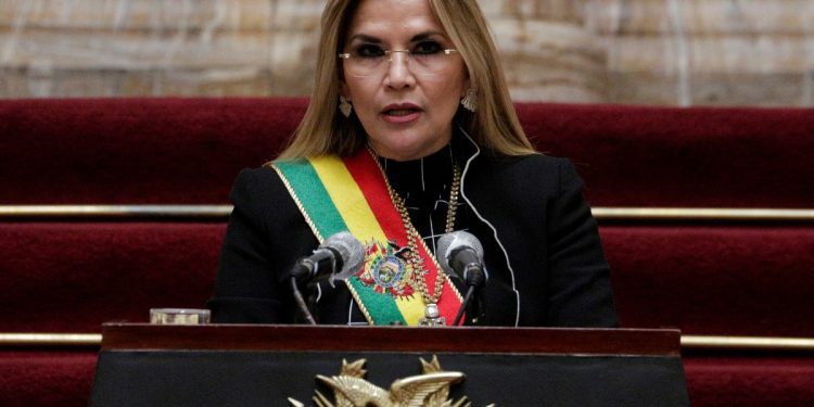 Bolivia: Fiscalía presenta acusación de genocidio contra ex presidenta de facto Jeanine Añez