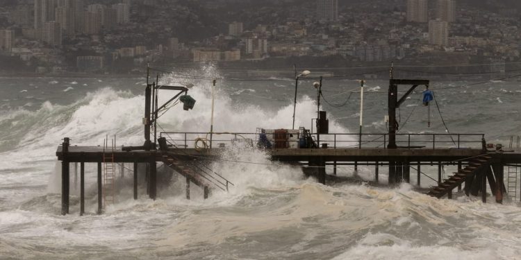 Revelan que marejadas extremas se duplicaron en las últimas cuatro décadas y que cerca de 450 asentamientos costeros podrían verse afectados