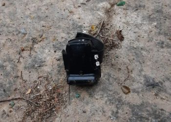 Quillota: encuentran tobillera electrónica botada en plena calle