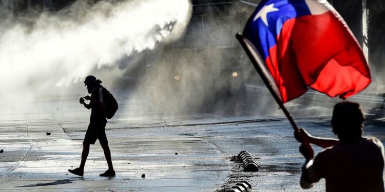 Estiman que 806 presos del estallido social podrían calificar al indulto