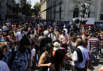 El 69% de los chilenos cree que nuestra sociedad está fracturada según IPSOS