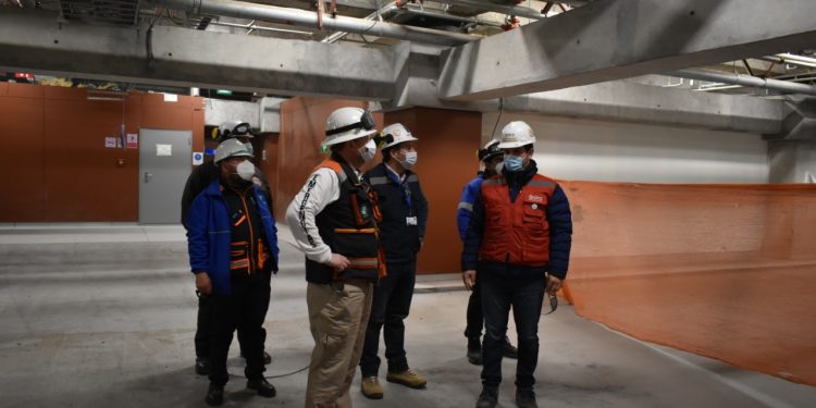 Departamento de Protección Civil y Emergencias de la Municipalidad de San Antonio conoce los sistemas de seguridad del nuevo Hospital Claudio Vicuña
