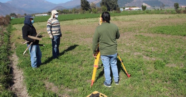 Llay Llay: con iniciativa «Tranques Populares» combaten falta de agua para riego