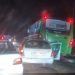 Conductor de auto muere tras ser baleado en sector Laguna Verde de Valparaíso y vehículo impacta contra microbús con pasajeros