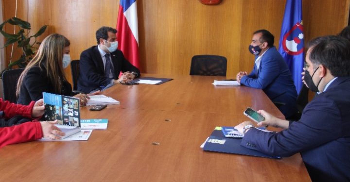 Anuncian mamógrafo para el Hospital San Agustín y financiamiento para Mercado Municipal de La Ligua