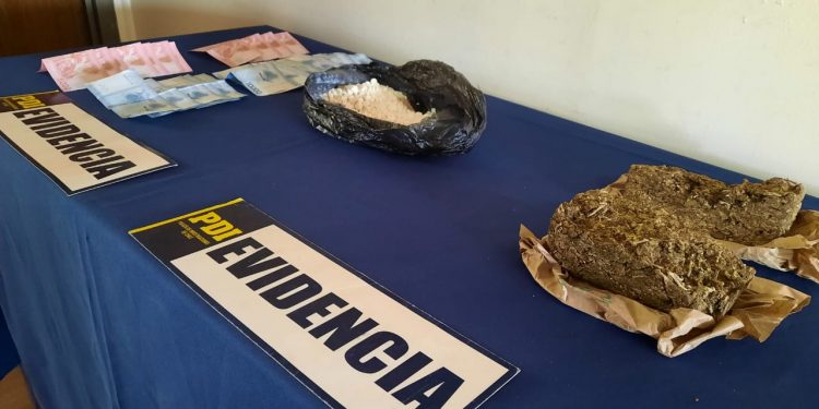 Dos sujetos fueron detenidos por vender droga en sector sur de Los Andes