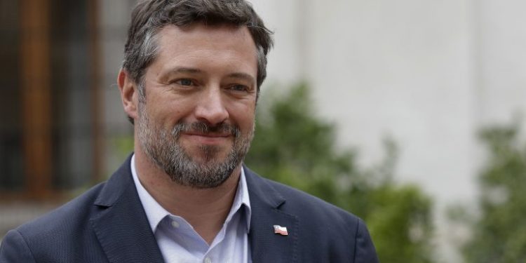 Sebastián Sichel admitió que hizo retiro de sus fondos de pensiones