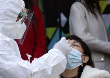 COVID-19: infectólogo sostiene que es prematuro hablar de alza sostenida o rebrote