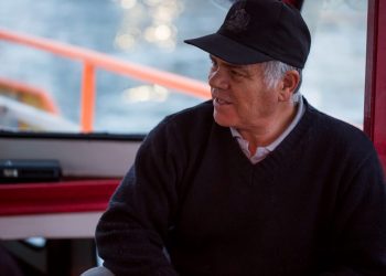 Tras un cuarto de siglo reconocido patrón de lancha de práctico de San Antonio se retira de sus funciones