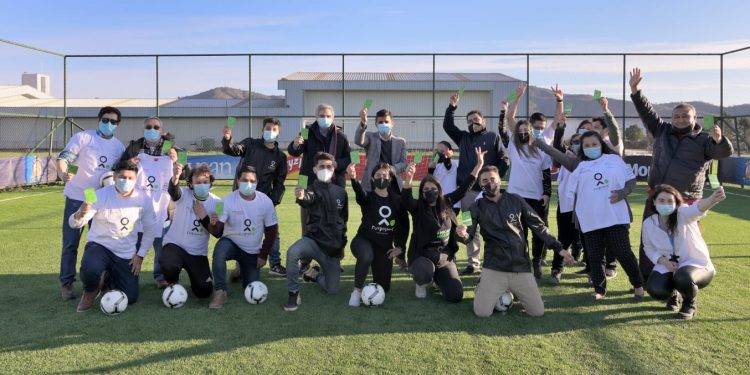100 líderes deportivos serán capacitados en la Región de Valparaíso fruto de alianza entre Fundación Fútbol Más y empresa