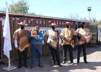 San Felipe: por noveno año consecutivo la chicha almendralina de José Toro será servida al Presidente en la Parada Militar