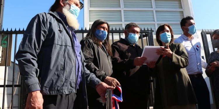 Municipalidad de San Felipe entrega comodato por cinco años de Centro Cultural de Integración Escuadra-Argelia