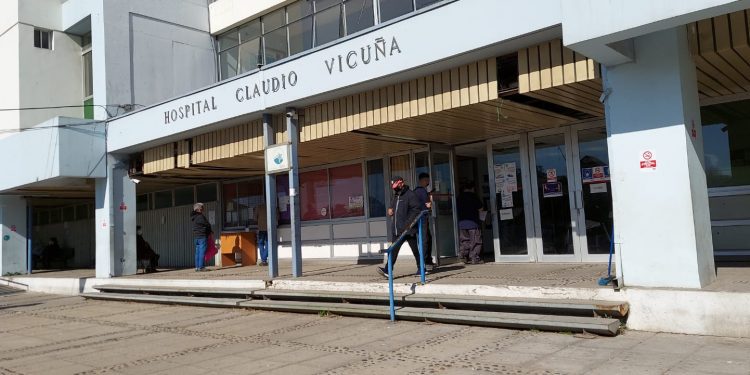 Para evitar y detectar contagios de COVID-19 el Hospital Claudio Vicuña de San Antonio mantiene medidas de seguridad