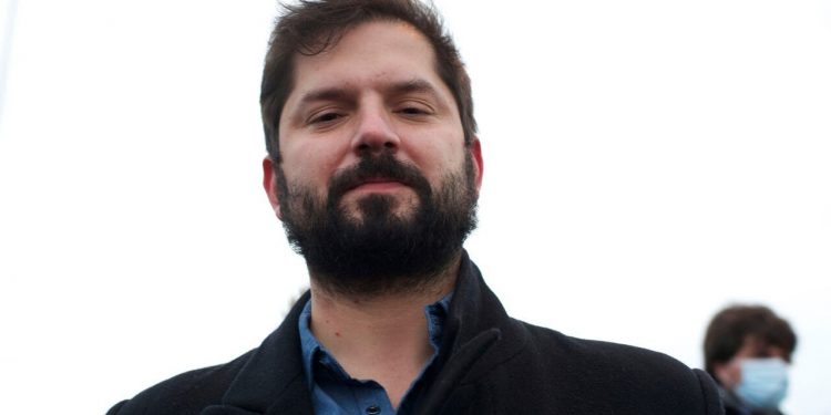 Paula Poblete, asesora económica de la candidatura de Gabriel Boric: “Lo fiscalmente responsable hoy día es aumentar la recaudación gradualmente, dado que ello dará gobernabilidad y justicia social”