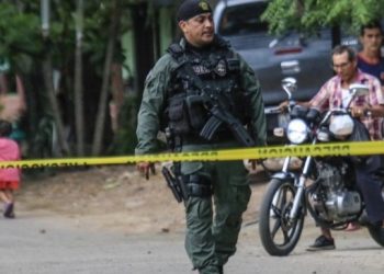 Colombia: dos policías muertos deja emboscada en la región suroeste del país