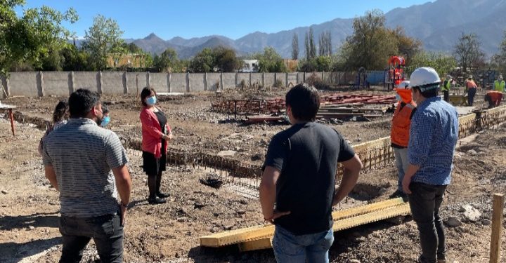 Antes de fin de año podría estar lista la reposición de la multicancha de la Escuela Bucalemu de San Felipe