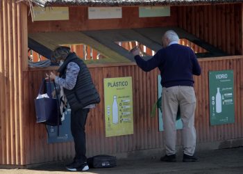 Desarrollan programa de reciclaje en condominios de Zapallar