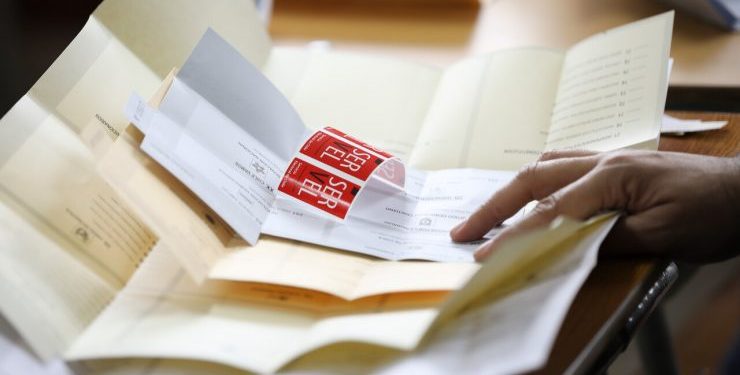 Servel publicó la nómina de vocales de mesa para las elecciones de noviembre