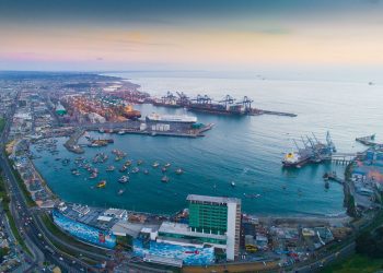 Experto afirma que construcción de Puerto Exterior es vital para enfrentar las marejadas en San Antonio