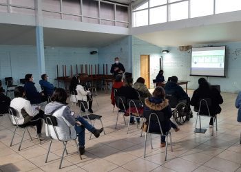 Para actualizar el Plan de Desarrollo Comunal 2021 – 2025 en Papudo realizan talleres con la comunidad