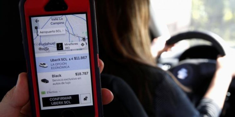 Agrupación denuncia que conductora de Uber embarazada fue asaltada y encerrada en el maletero