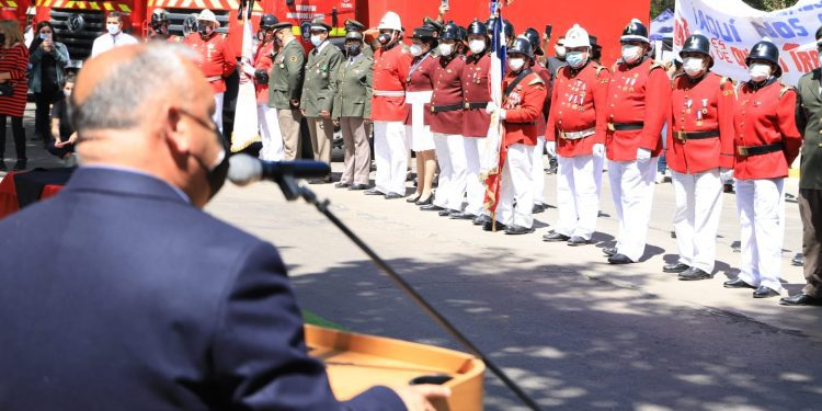 Seis camiones aljibe llegan a reforzar a Cuerpos de Bomberos de la Región de Valparaíso 