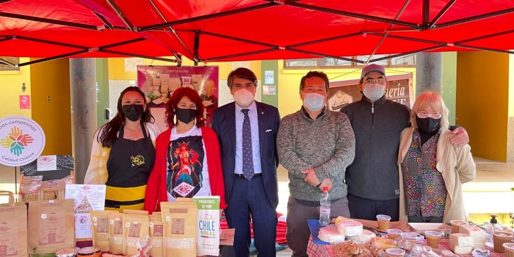 Emprendedoras de Cabildo entusiastas tras firma de convenio para potenciar el turismo rural