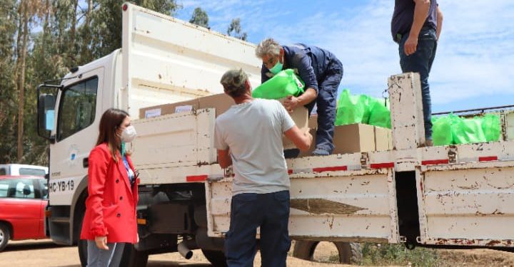 Cabildo: municipio hace entrega de más de 200 canastas de alimentos a familias campesinas