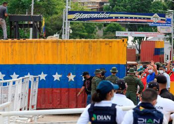 Venezuela anuncia la reapertura de su frontera con Colombia