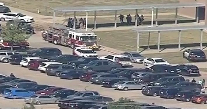 EE.UU: al menos cuatro personas heridas dejó tiroteo en colegio de Texas