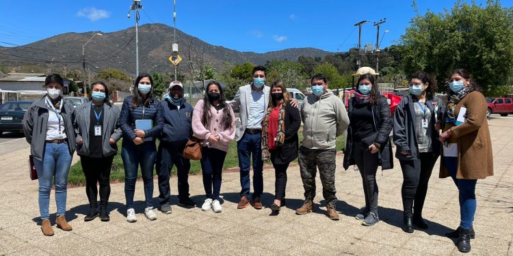 En Papudo, comités y autoridades visitan terreno para la construcción de viviendas