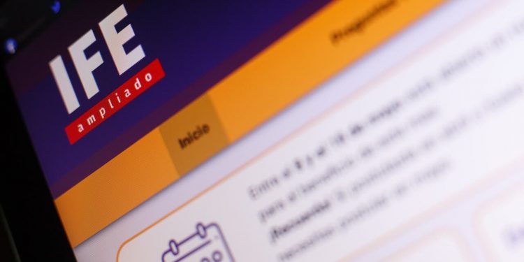 IFE: ya comenzó el pago presencial de octubre