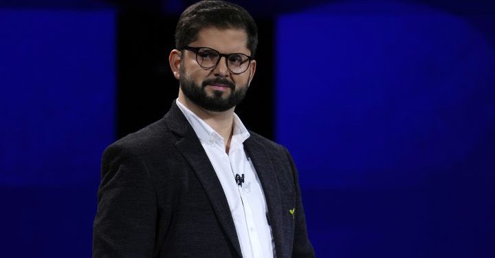 Segunda vuelta: senador Lagos Weber compromete apoyo al candidato de Apruebo Dignidad y lo emplaza a dialogar con el resto de la oposición