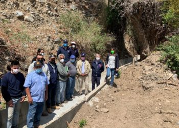 Avanza la construcción del nuevo revestimiento para el canal El Pueblo en Putaendo