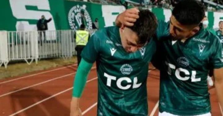 Wanderers cayó ante Curicó y desciende a la Primera B