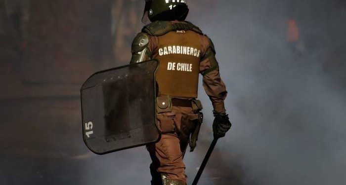 En Viña del Mar y San Antonio formalizarán a tres carabineros por homicidio frustrado, disparo injustificado y apremio ilegítimo en el estallido social