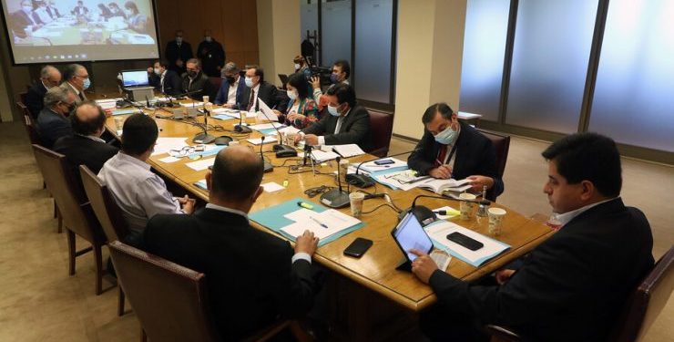 Comisión Mixta avanza y propondrá a la Sala votar por separado puntos de desacuerdo por cuarto retiro