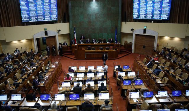 Seis parlamentarios de oposición y cuatro del oficialismo integrarán la comisión mixta que analizará el cuarto retiro