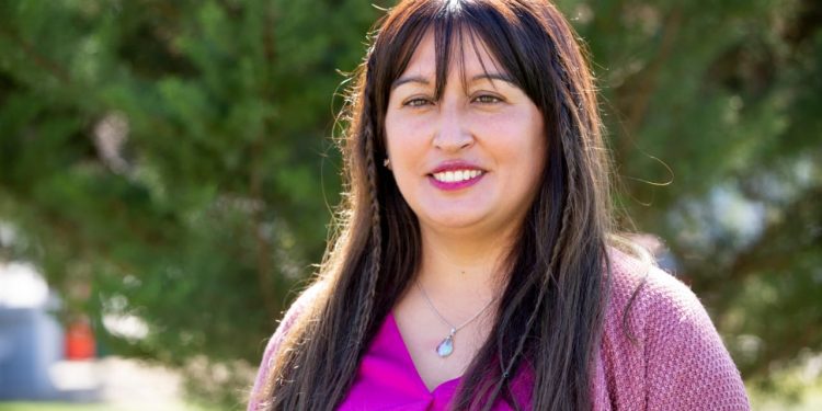 Candidata a consejera regional Bárbara Astudillo realizó campaña sin palomas por el cuidado del medioambiente