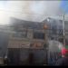 Incendio afecta a locales comerciales en Barrio Almendral de Valparaíso