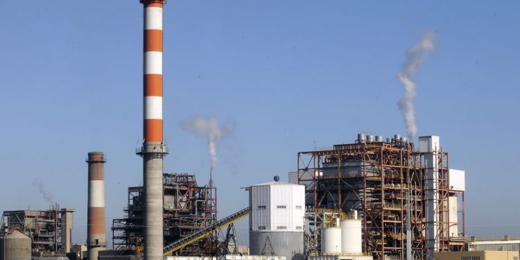 Tribunal Internacional de los Derechos de la Naturaleza ordena paralizar termoeléctricas a carbón de AES Gener en Quintero