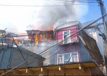 A 10 aumentaron las viviendas destruidas por incendio en Valparaíso