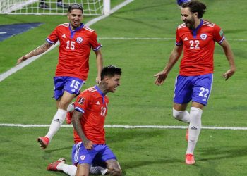 Dan a conocer nómina de la selección chilena para duelos ante Paraguay y Ecuador