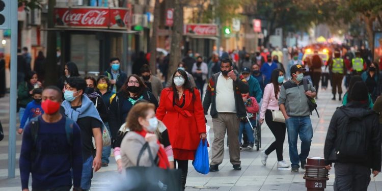 Según expertos Chile podría enfrentar un rebrote de COVID-19 en febrero