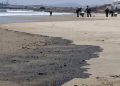 Por derrame de combustible: pescadores de Puchuncaví presentan recurso de protección contra Puerto Ventanas