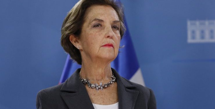 Por falta de transporte público durante las elecciones diputados ofician a ministra Gloria Hutt