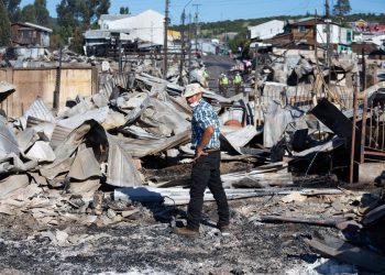 Gobierno decreta Estado de Catástrofe para Castro tras megaincendio