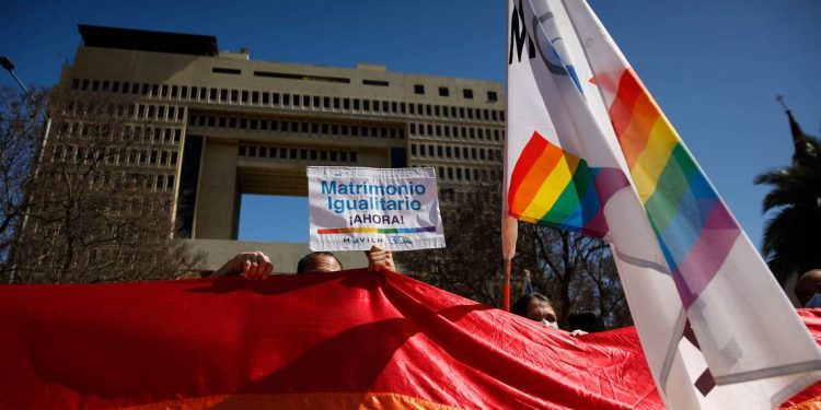 Solo falta su promulgación: Congreso despacha Ley de Matrimonio Igualitario