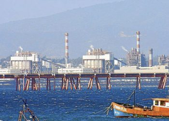 Convenio entre la Universidad de Chile y Municipalidad de Quintero permitirá conocer en profundidad la química atmosférica de la bahía